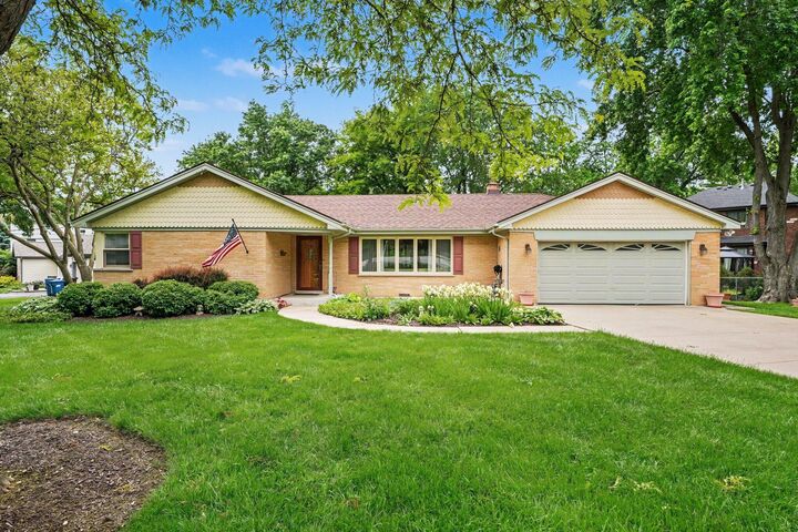 Property Photo:  12400 S 70th Avenue  IL 60463 