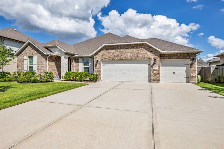Property Photo:  31006 Gullwing Manor Drive  TX 77375 