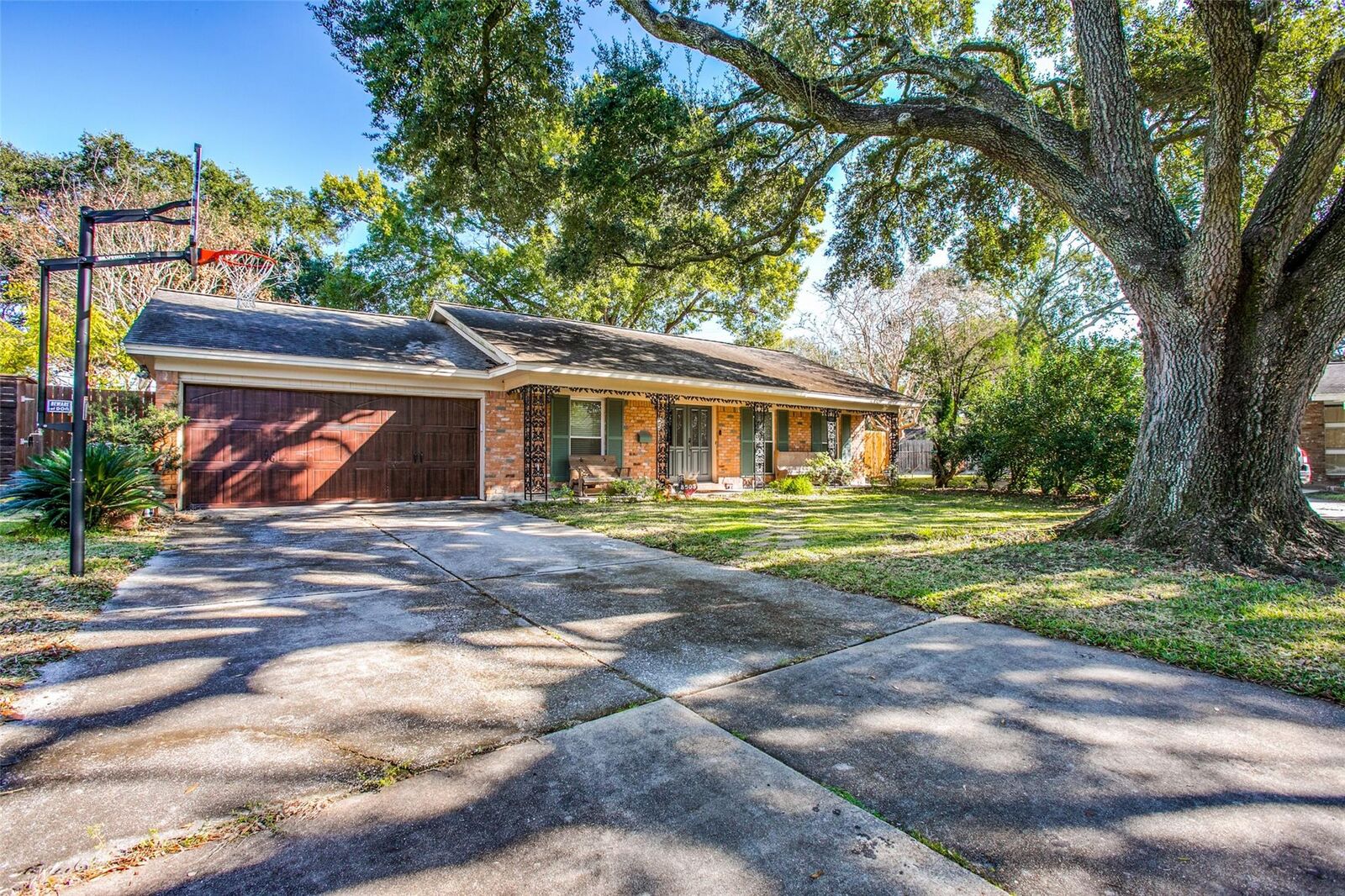 Property Photo:  8503 Manhattan Drive  TX 77096 