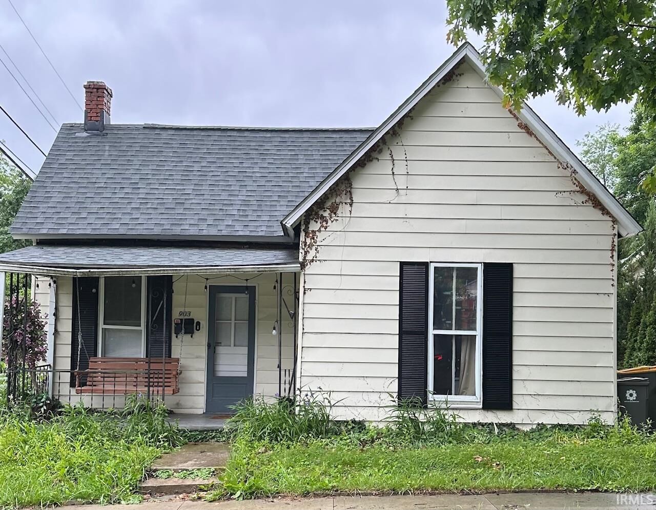 Property Photo:  903 W 6th Street  IN 47404 