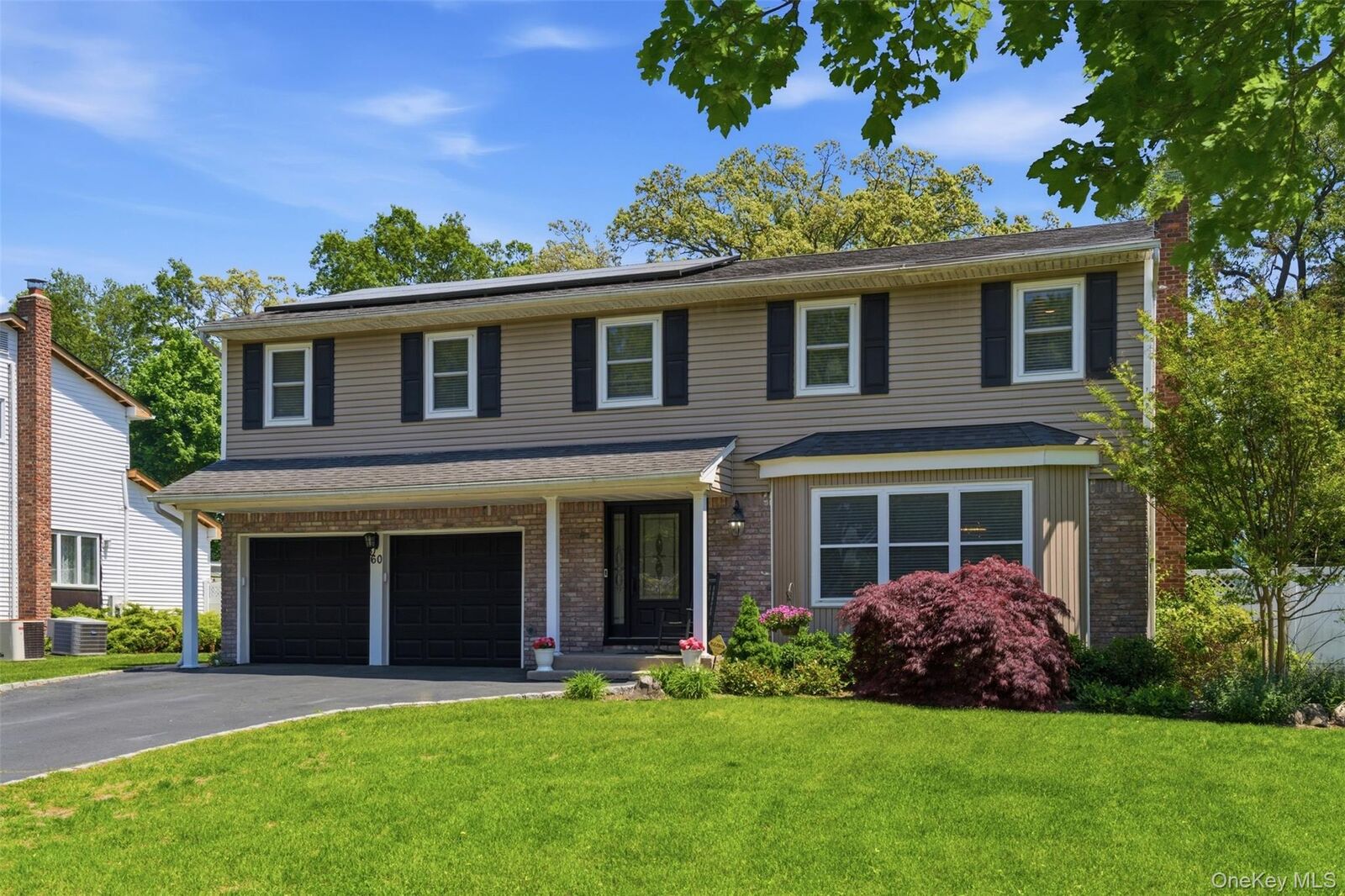 Property Photo:  60 Tulipwood Drive  NY 11725 