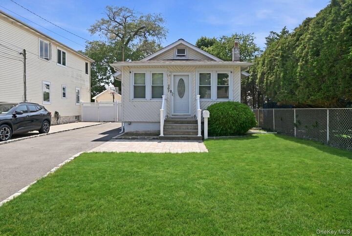 Property Photo:  707 5th Street S  NY 11757 