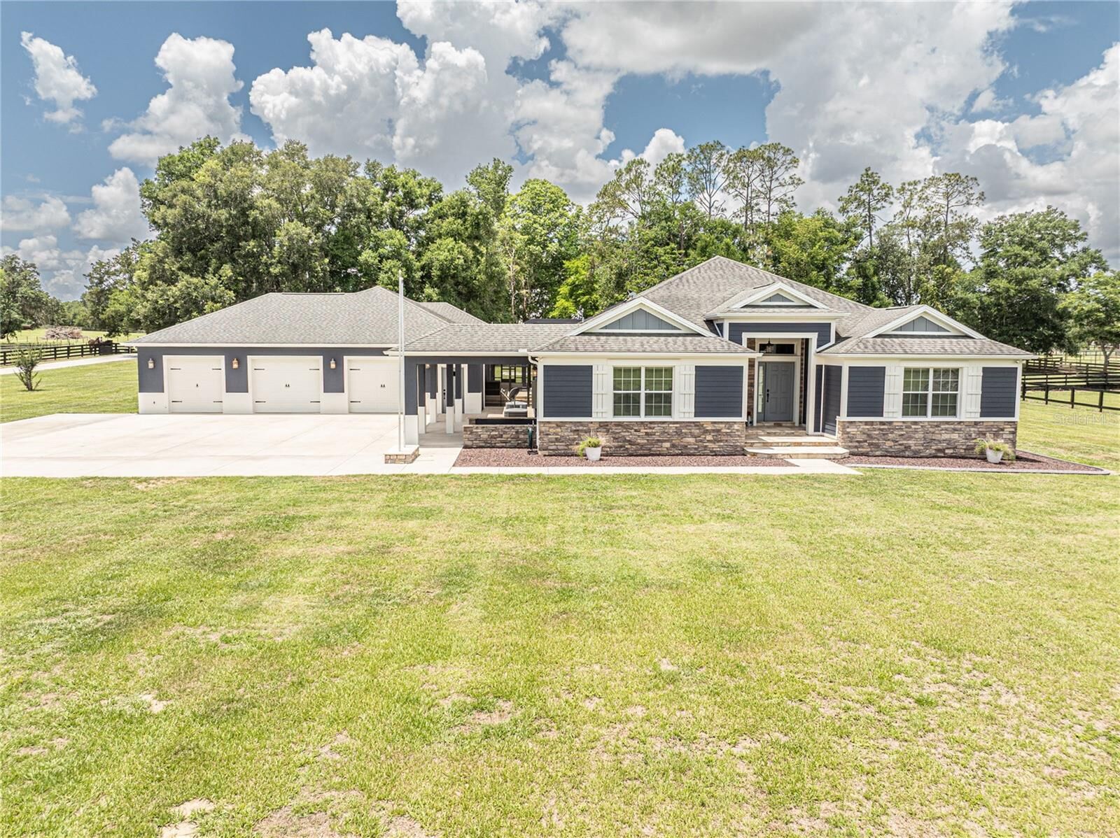 Property Photo:  2057 E C 462  FL 34785 