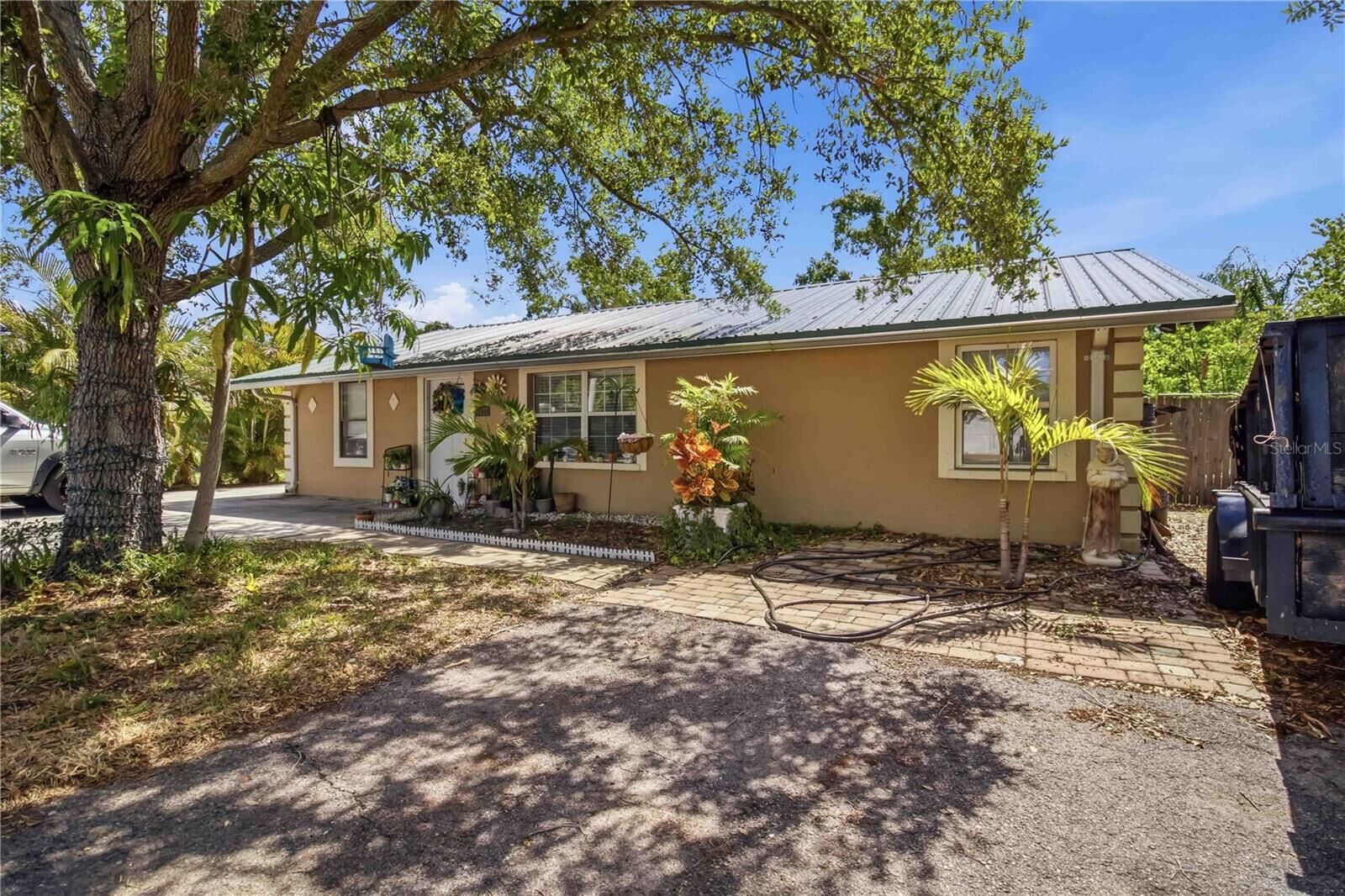 Property Photo: 5727 11th Street E FL 34203