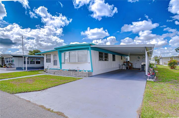 Property Photo:  38636 Remora Avenue  FL 33542 