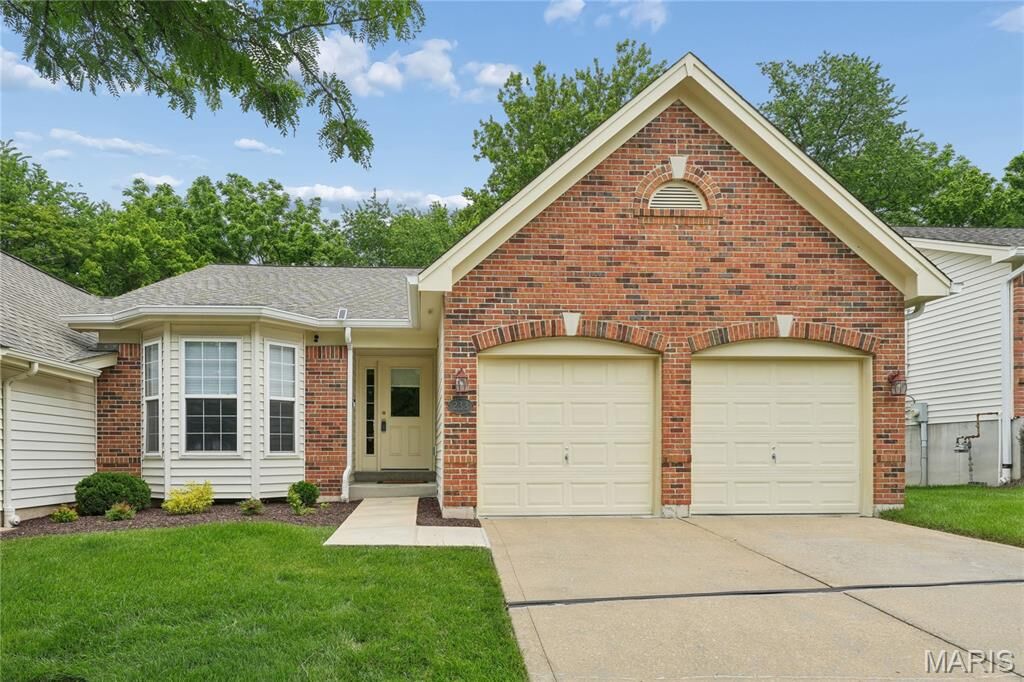 Property Photo: 233 Cordovan Commons Parkway MO 63017