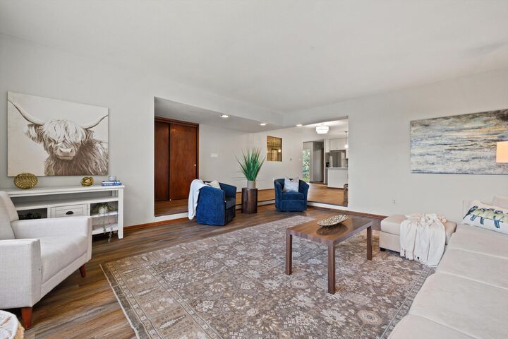 Property Photo:  726 Royal Park Rd  WI 53402 