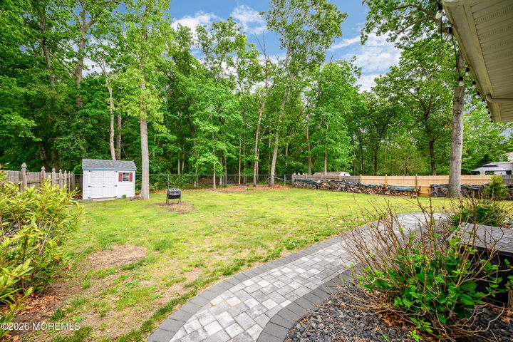 Property Photo:  7 Boxwood Terrace  NJ 08755 