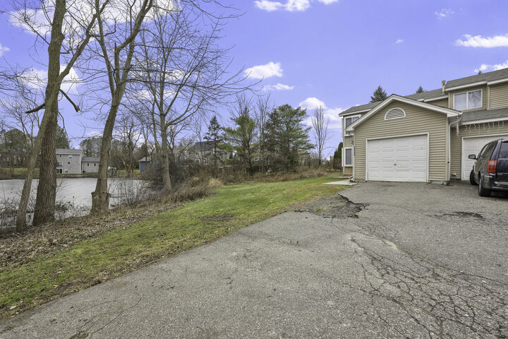 Property Photo: 2245 S Commerce Road MI 48390