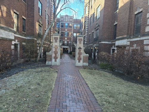 Property Photo: 410 Ridge Avenue 23-2 IL 60202