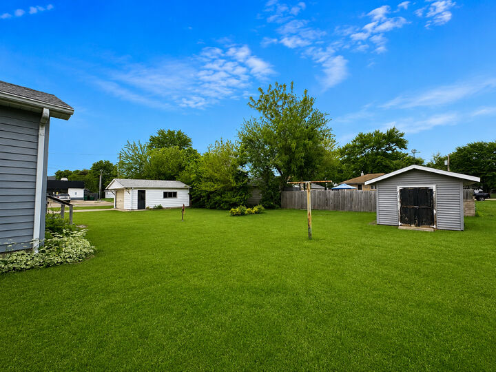 Property Photo: 1112 1st Avenue IL 61350