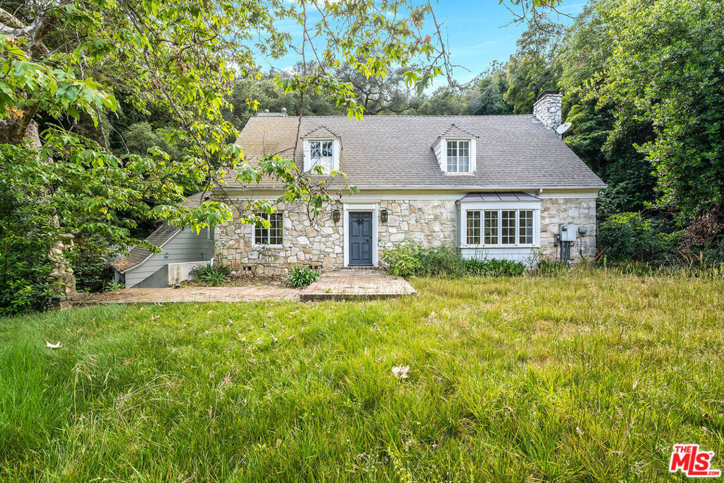 Property Photo:  1495 Stone Canyon Road  CA 90077 