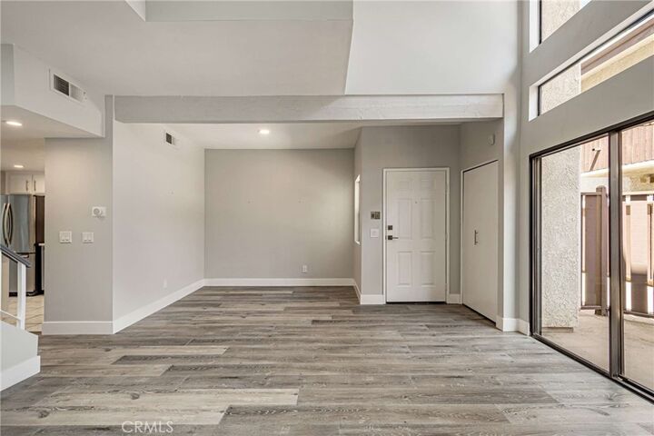Property Photo:  6323 Reseda Boulevard 2  CA 91335 