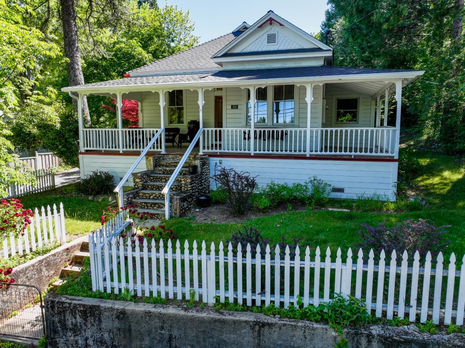 Property Photo:  333 Clay Street  CA 95959 