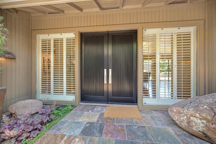 Property Photo:  11390 Huntington Village Lane  CA 95670 