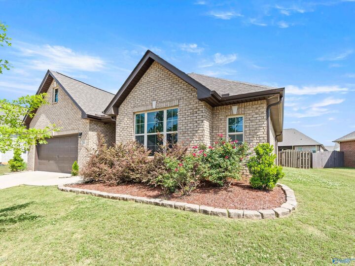 Property Photo: 204 Dustin Lane NW AL 35757