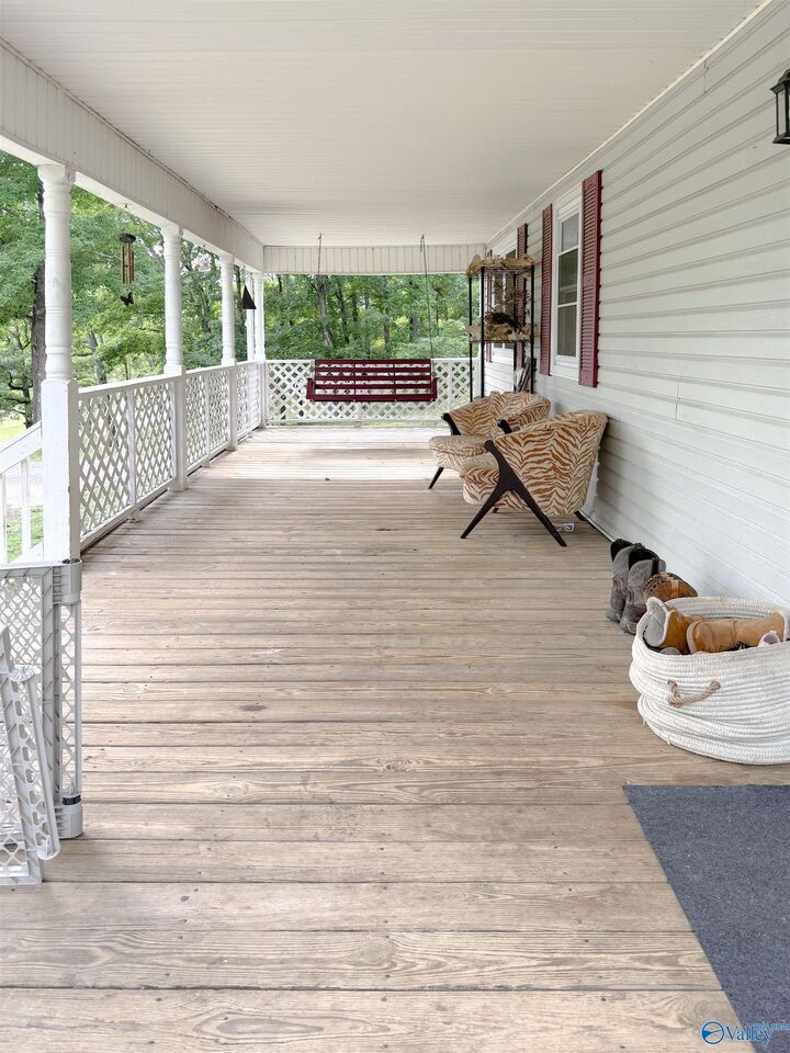 Property Photo:  286 County Road 1241  AL 35179 