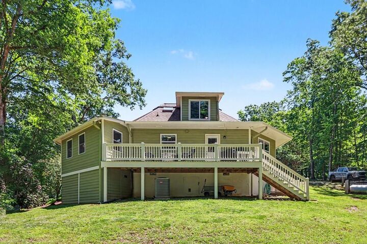 Property Photo:  426 Shenendoa Dr.  GA 30540 