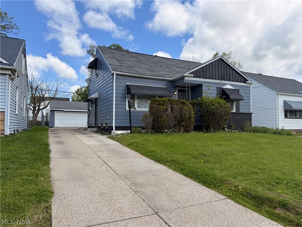 Property Photo:  19107 Longview Avenue  OH 44137 