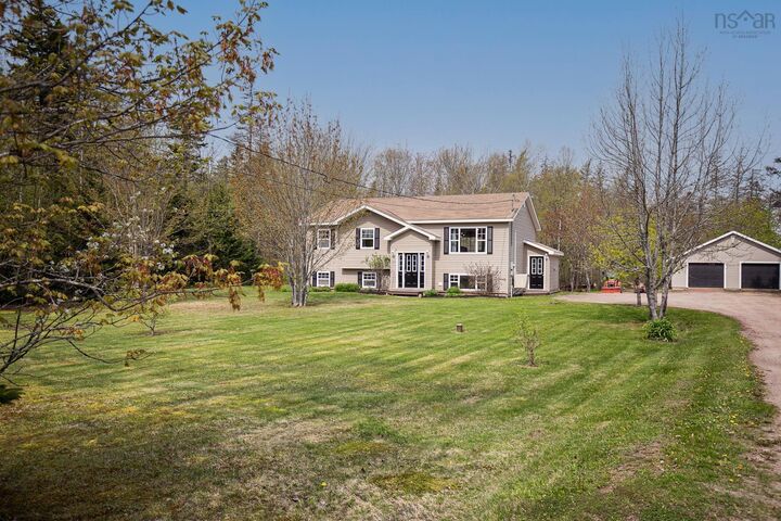 Property Photo: 1223 Southampton Road NS B4H 3Y4