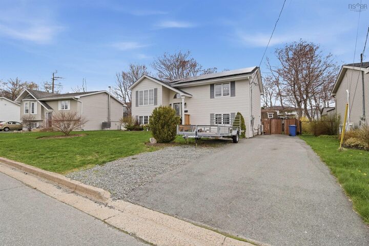 Property Photo: 27 Ashdale Crescent NS B3T 1L3