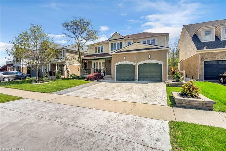Property Photo: 69 Hunter Way ON N3T 0A2