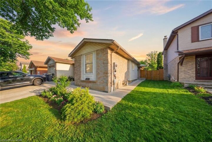 Property Photo:  58 Leacock Avenue  ON N1E 6R1 
