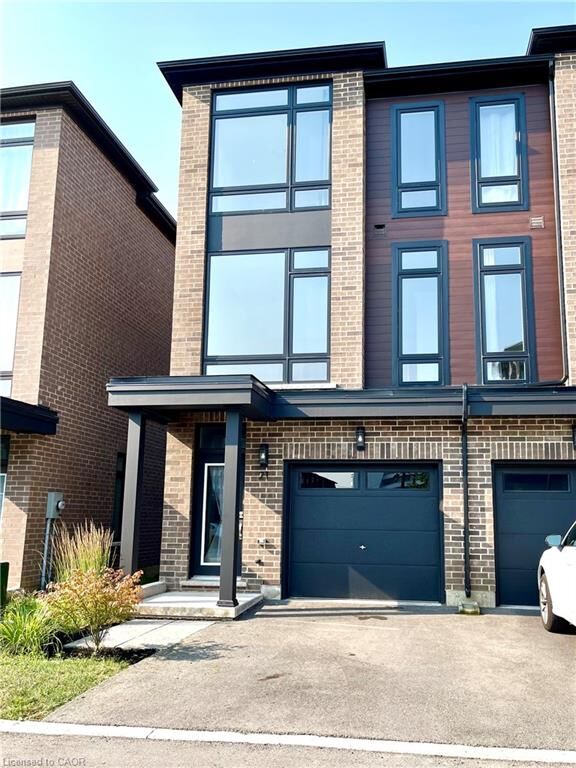 Property Photo: 270 Melvin Avenue 21 ON L8H 2K2
