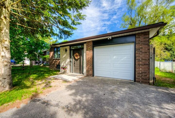 Property Photo: 23 Carberry Road ON N0B 1T0