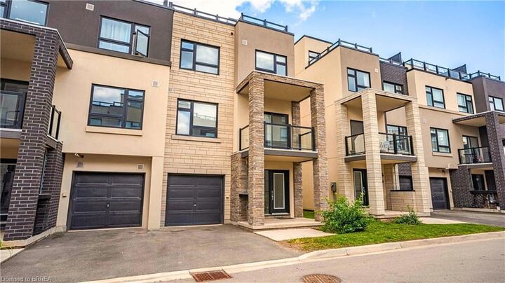 Property Photo: 1121 Cooke Boulevard 21 ON L7T 0C3