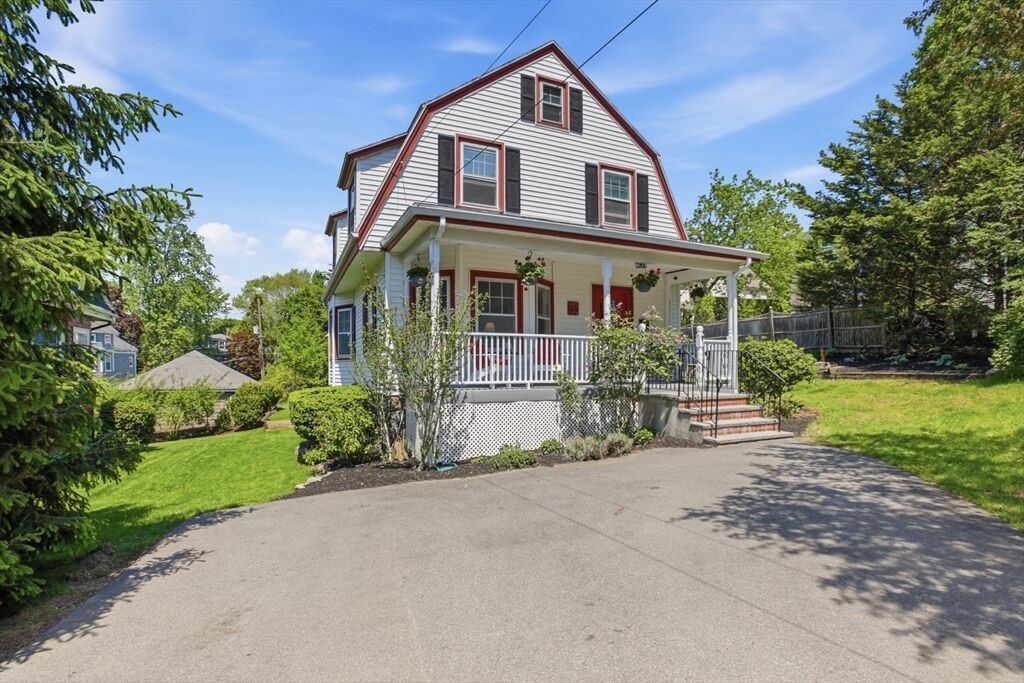 Property Photo:  2 Eaton Ct  MA 01890 