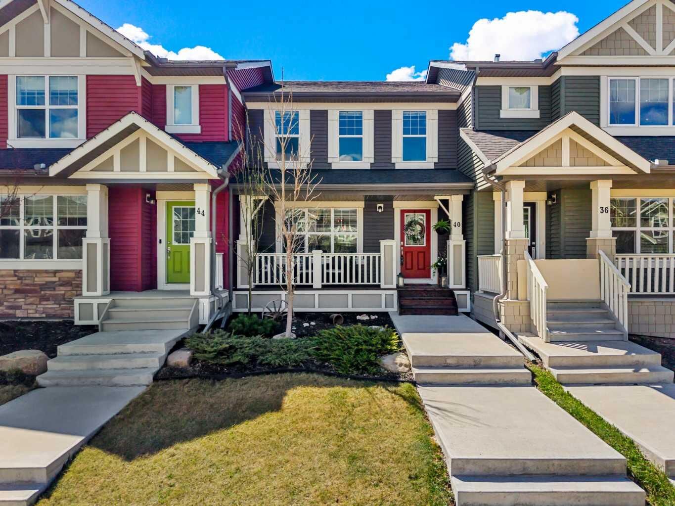 Property Photo: 40 Sunvalley Road AB T4C 0X6