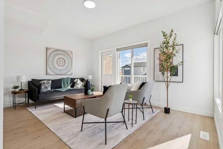 Property Photo: 95 Saddlecrest Circle NE 106 AB T3J 0Z2