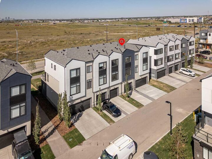 Property Photo:  8535 19 Avenue SE 409  AB T2A 7W8 