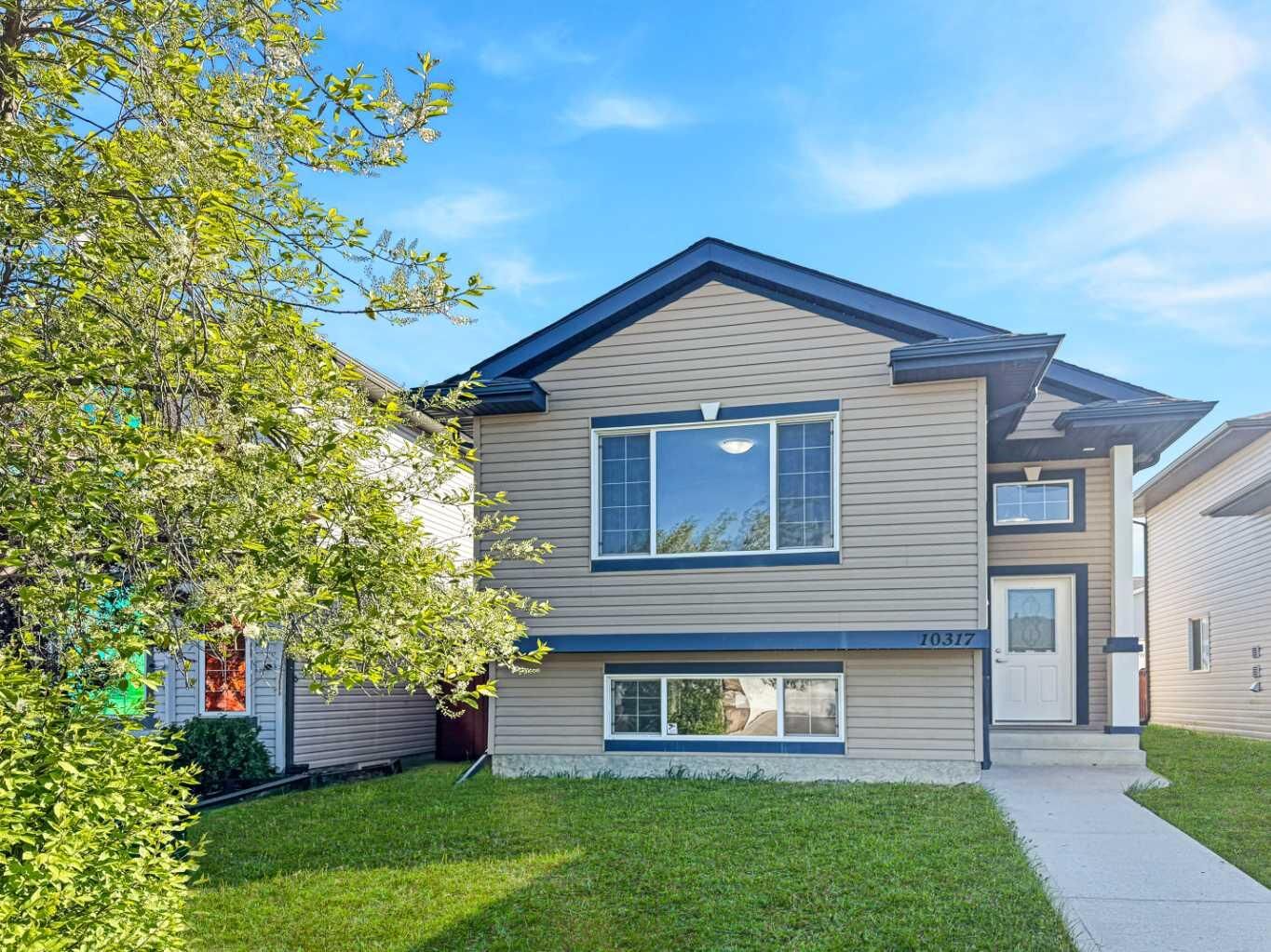 Property Photo:  10317 Landing Drive  AB T8X 0B5 
