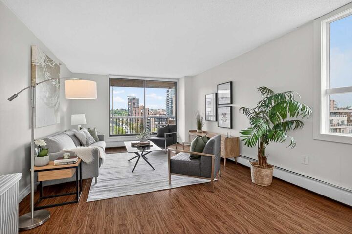 Property Photo:  1240 12 Avenue SW 905  AB T3C 0P3 