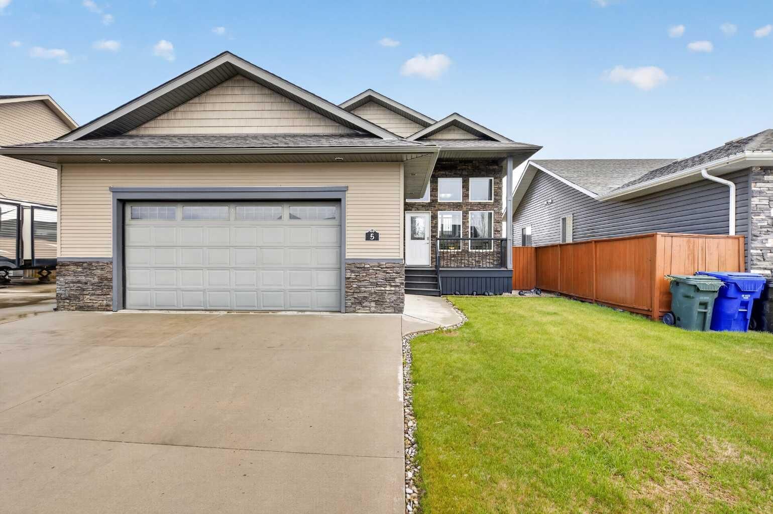 Property Photo:  5 Vera Close  AB T4H 0C3 