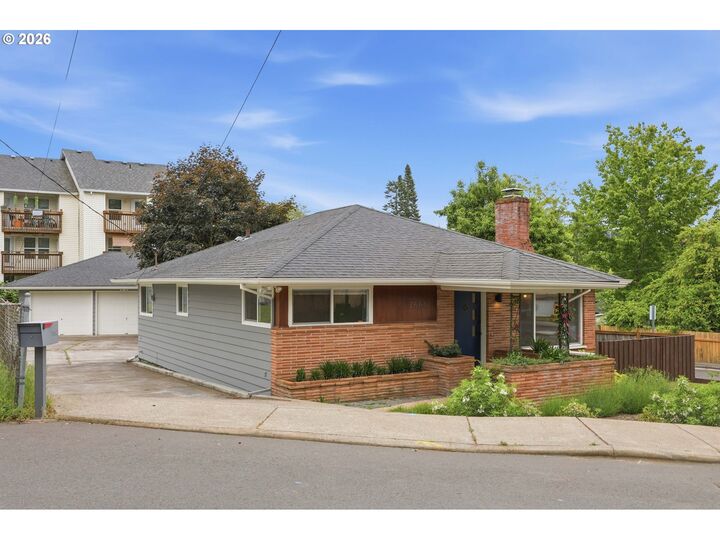 Property Photo: 7660 SW 74th Ave OR 97223