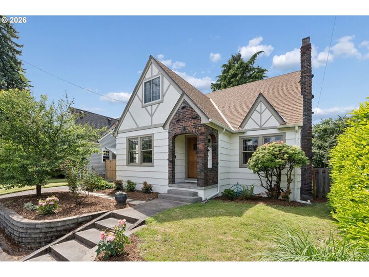 Property Photo: 7215 N Denver Ave OR 97217