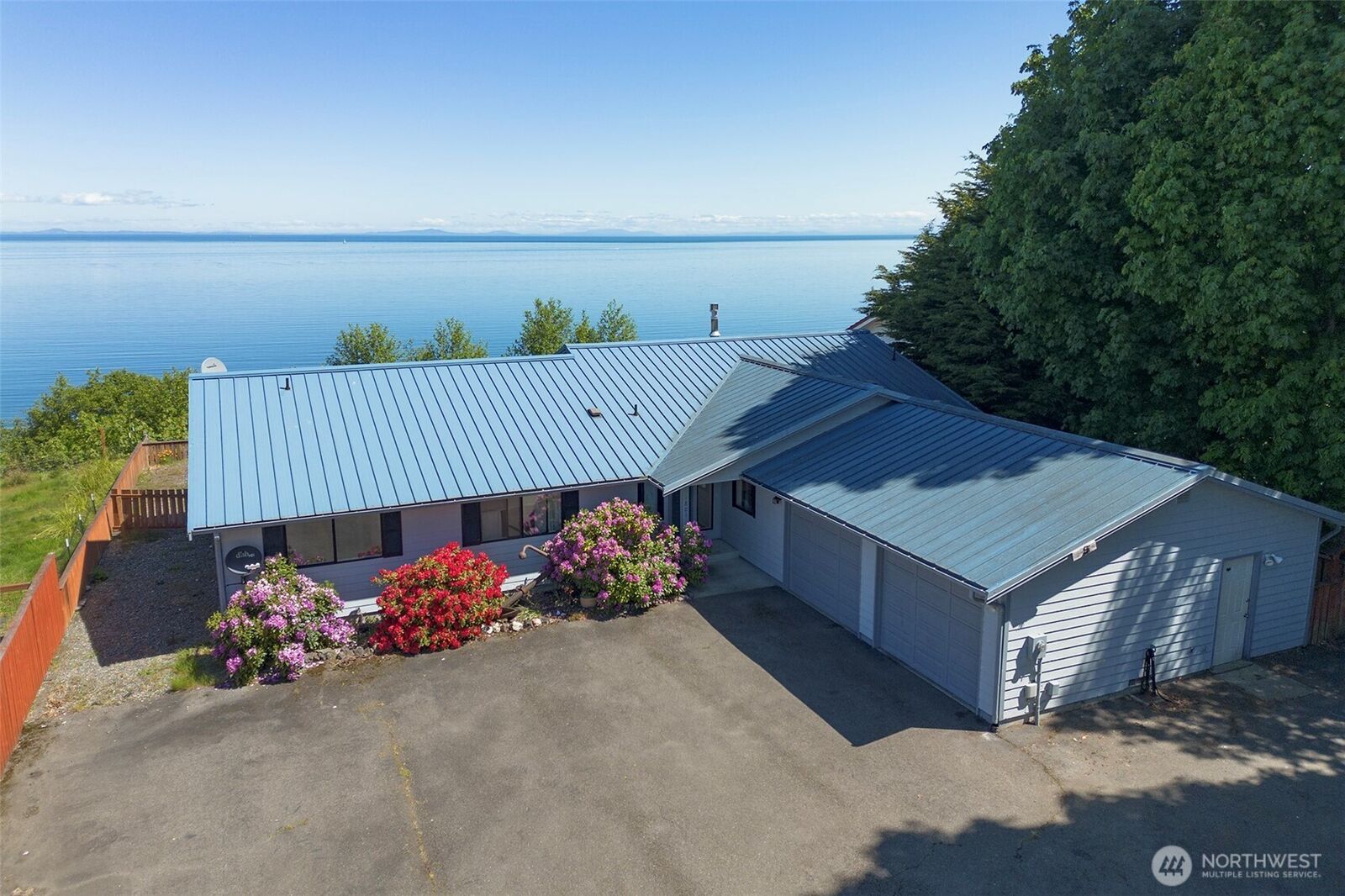 Property Photo: 1801 Harborcrest Place WA 98362