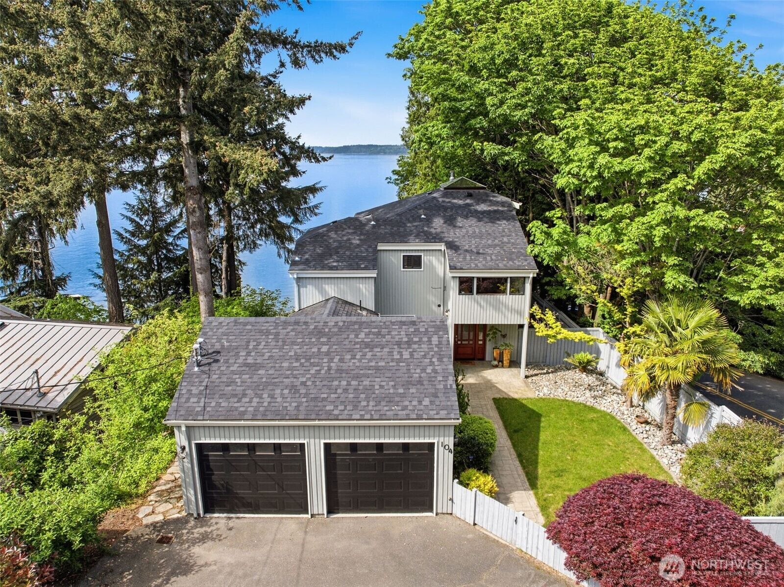 Property Photo: 104 SW 291st Street WA 98023