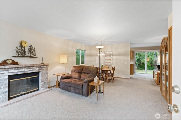 Property Photo:  3805  Gablecrest Court  WA 98226 