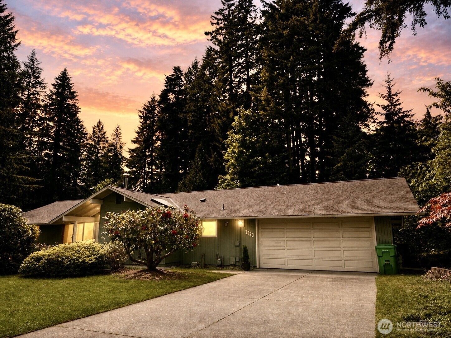 Property Photo: 2320 Lakemoor Drive SW WA 98512