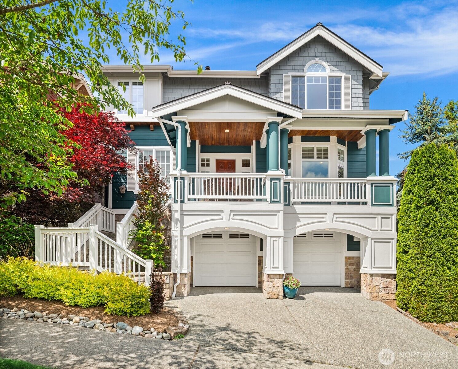 Property Photo:  687  Bear Ridge Drive NW  WA 98027 