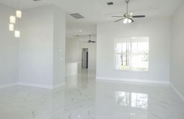 Property Photo:  1221 SW Alcantarra Boulevard  FL 34953 