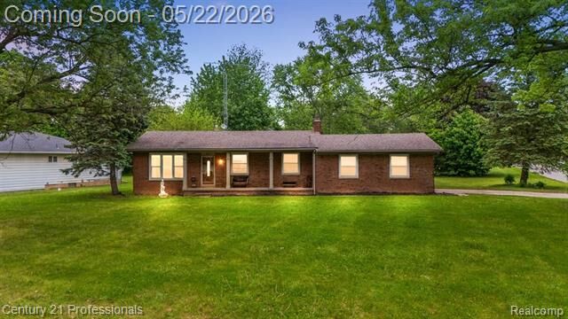 Property Photo:  4255 Whispering Oak Drive  MI 48507 