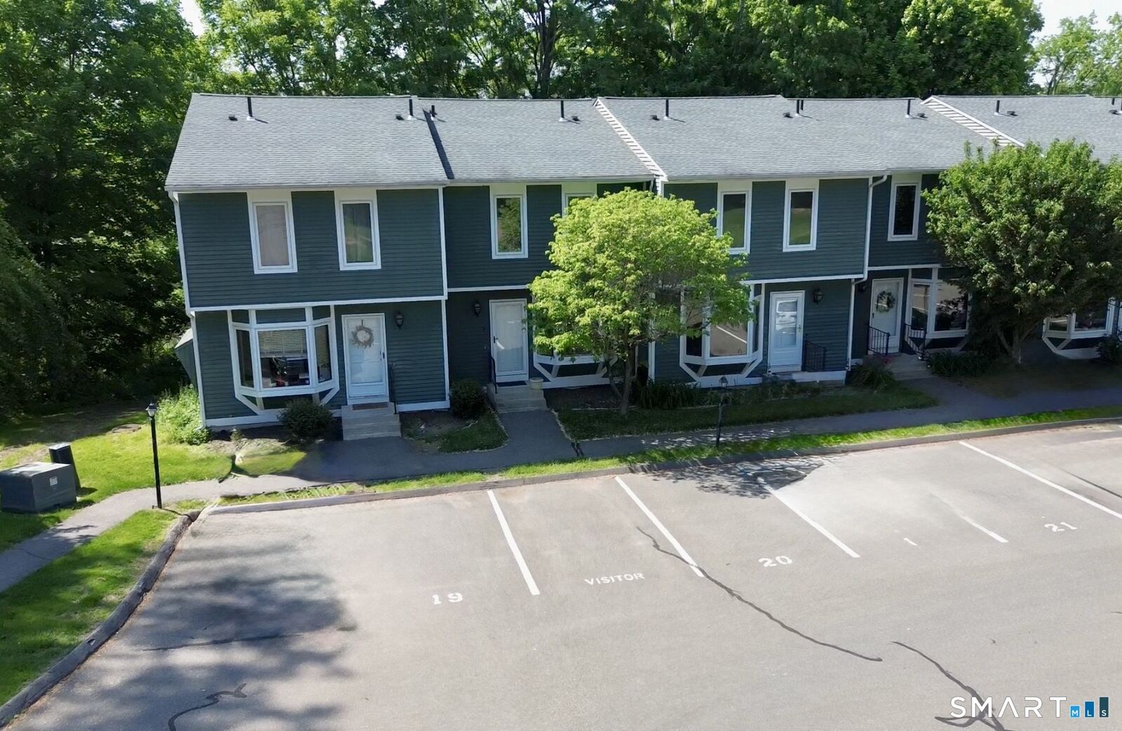 Property Photo:  19 Butternut Knolls 19  CT 06457 