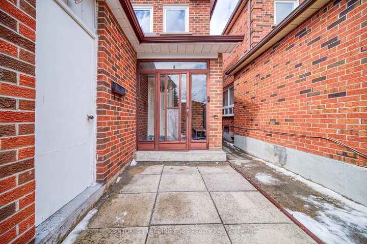 Property Photo:  4 Treerun Avenue  ON M1V 3K6 