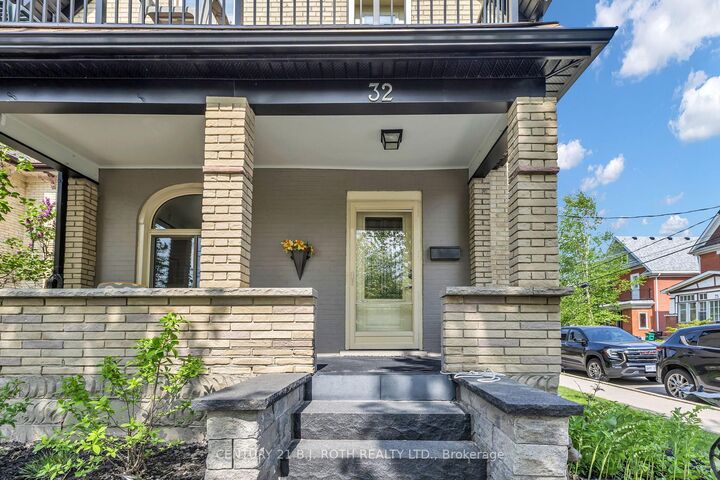 Property Photo:  32 Samuel Street  ON N2H 1P1 