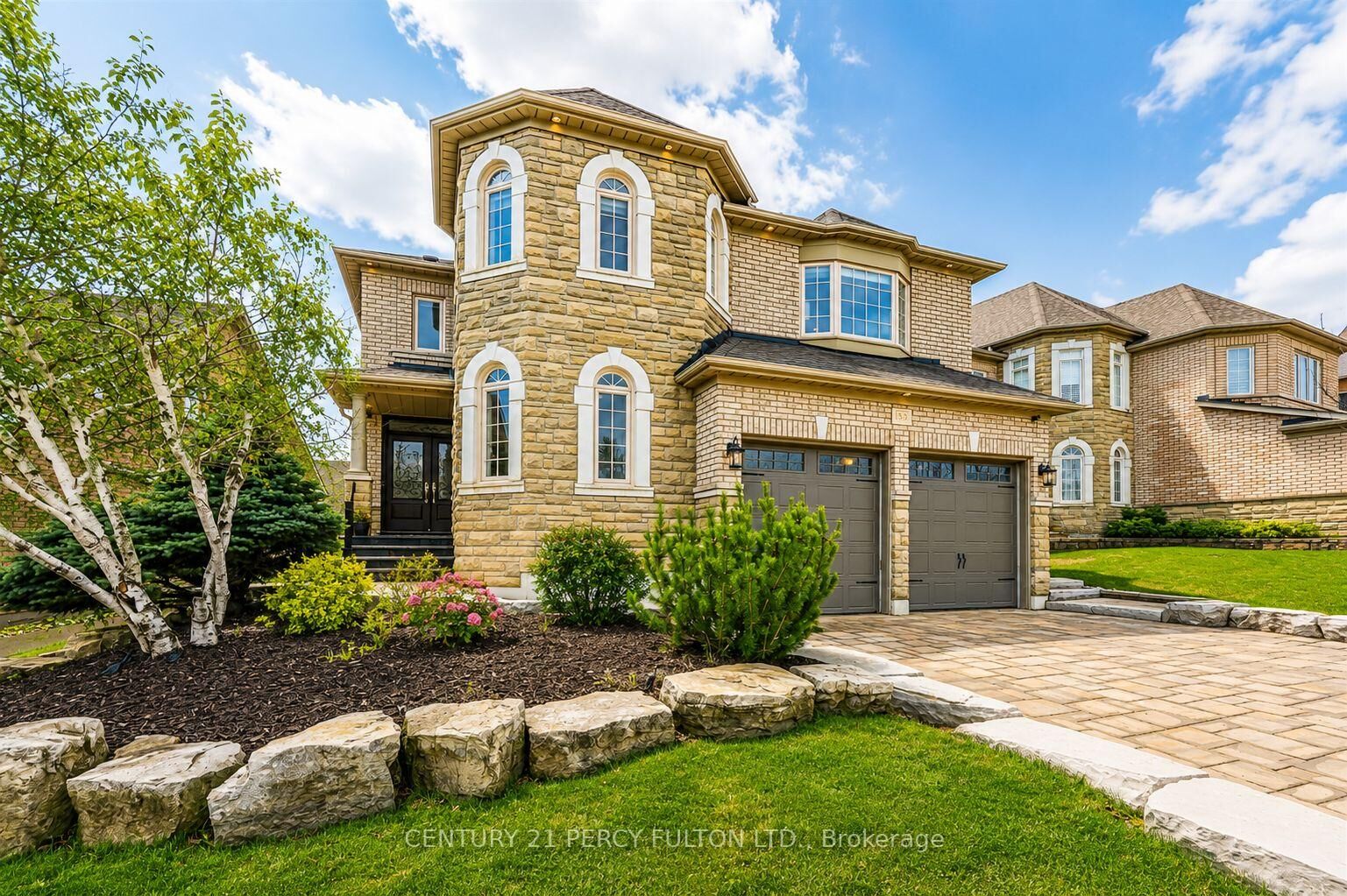 Property Photo: 159 Jefferson Forest Drive ON L4E 4K6